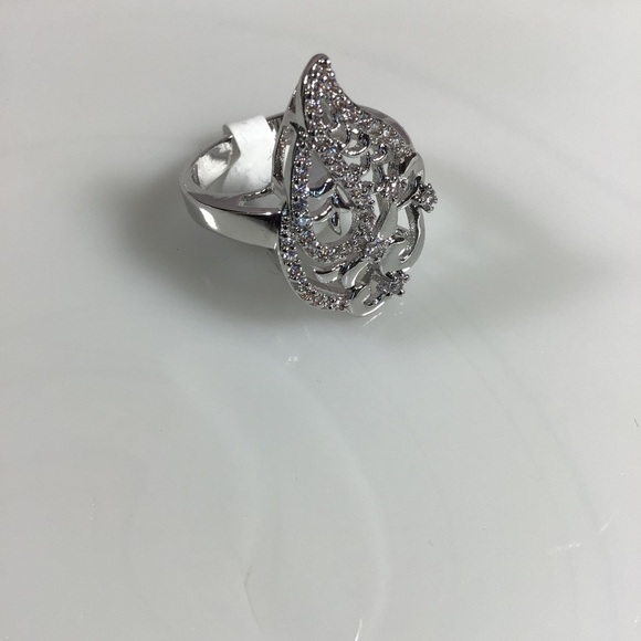 Silver and Cubic Zirconia Fashion Ring - Size 9 - Picture 3 of 4